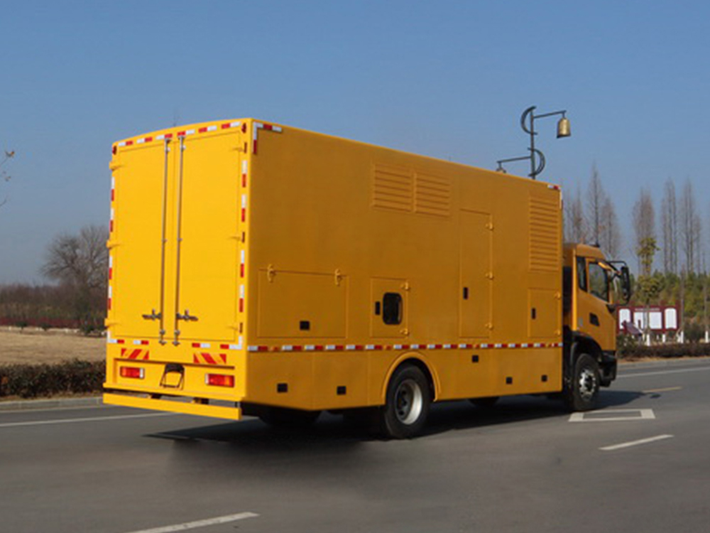 東風(fēng)天錦KR電源車(chē)