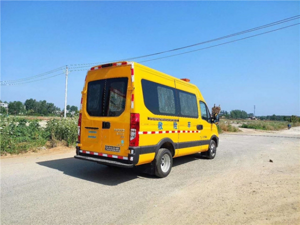 依維柯歐勝應(yīng)急救援氣防車（藍(lán)牌C證）