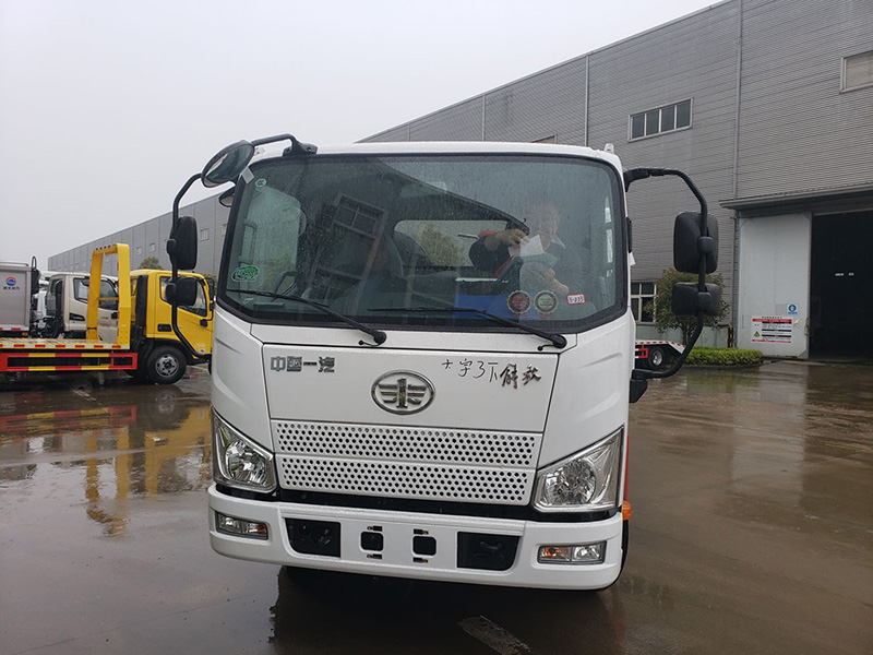 北京牌的國(guó)六藍(lán)牌解放清障車